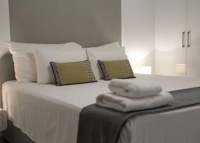 Corina Suites & Apartments
