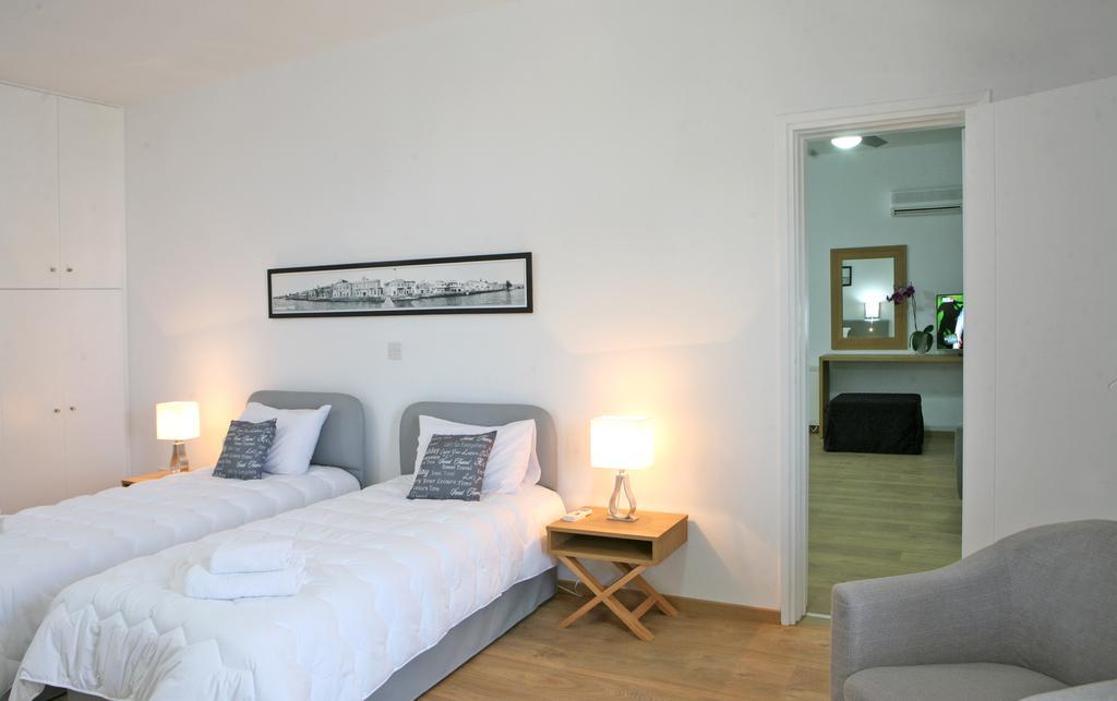Corina & Apartment