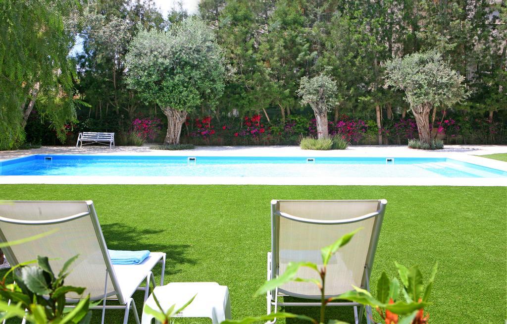 Apartament Corina & *