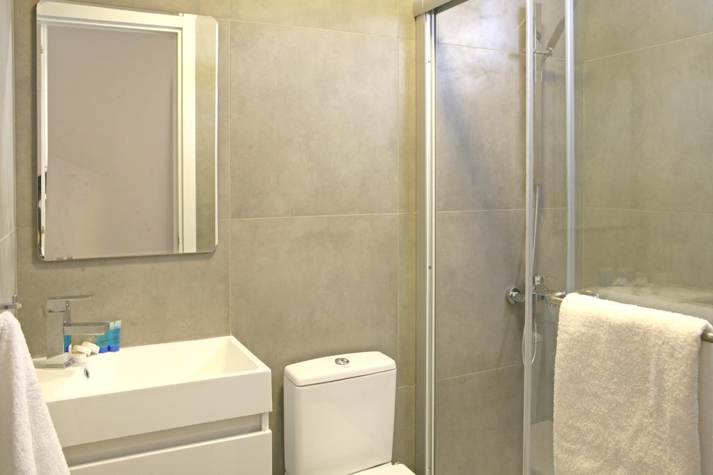 Apartment Corina & Limassol